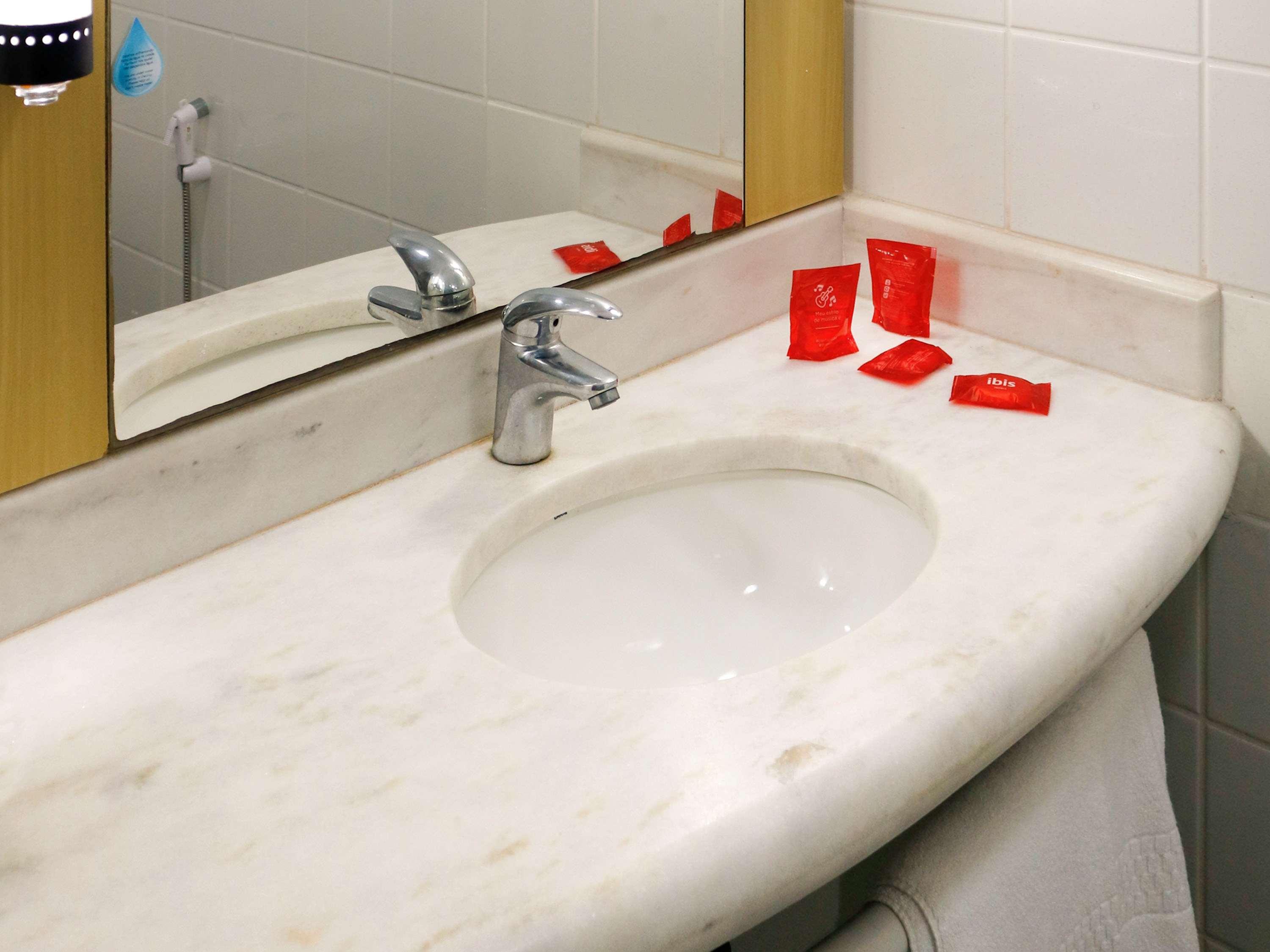 Ibis Gonzaga Hotel 3*