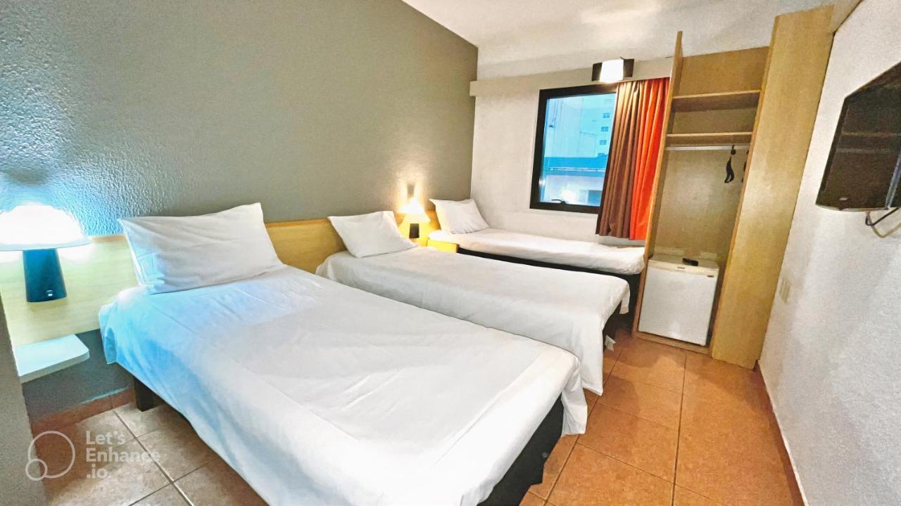 Hotel Ibis Gonzaga Santos (Sao Paulo)